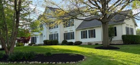 735 Jamestown Court Hudson OH 44236