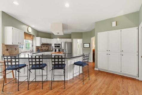 735 Jamestown Court Hudson OH 44236