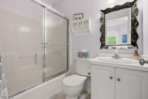 735 Jamestown Court Hudson OH 44236