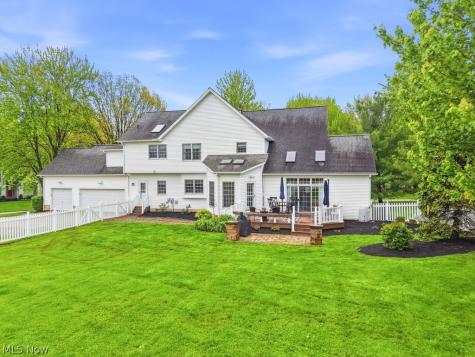 735 Jamestown Court Hudson OH 44236