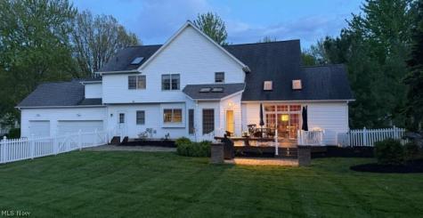 735 Jamestown Court Hudson OH 44236