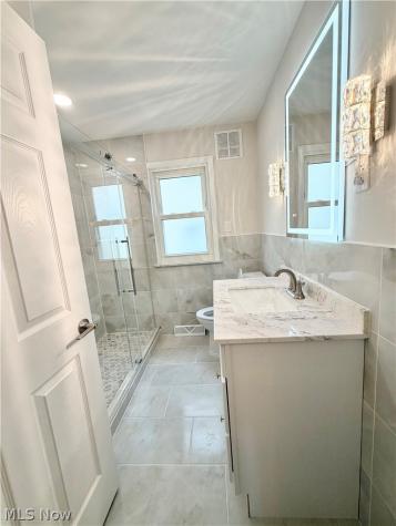 1199 Mayfield Ridge Road Cleveland OH 44124