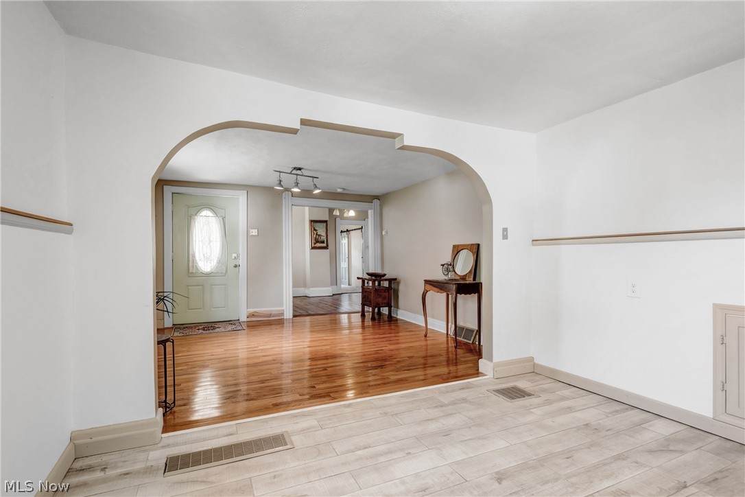 1884 W 47th Street Cleveland OH 44102