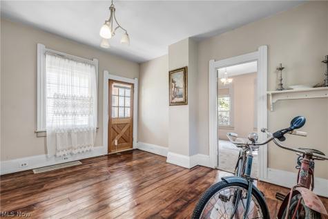 1884 W 47th Street Cleveland OH 44102