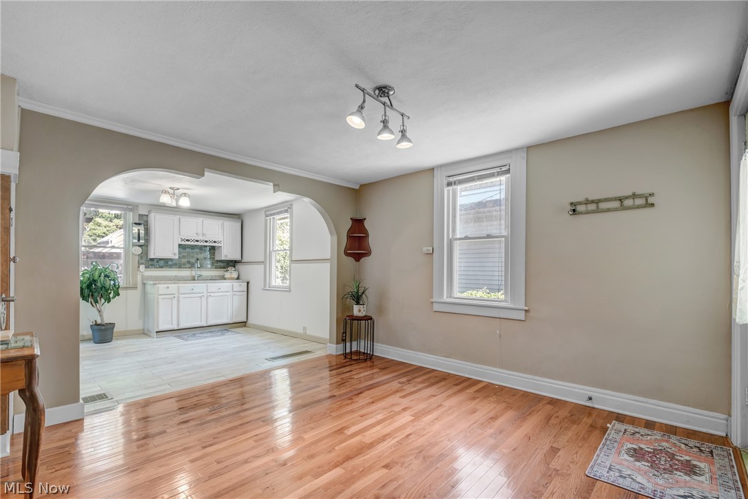 1884 W 47th Street Cleveland OH 44102