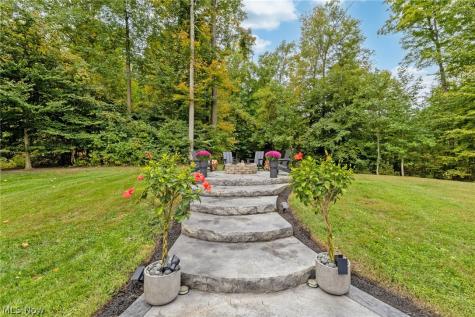 9274 Twp Road 4 Mansfield OH 44903