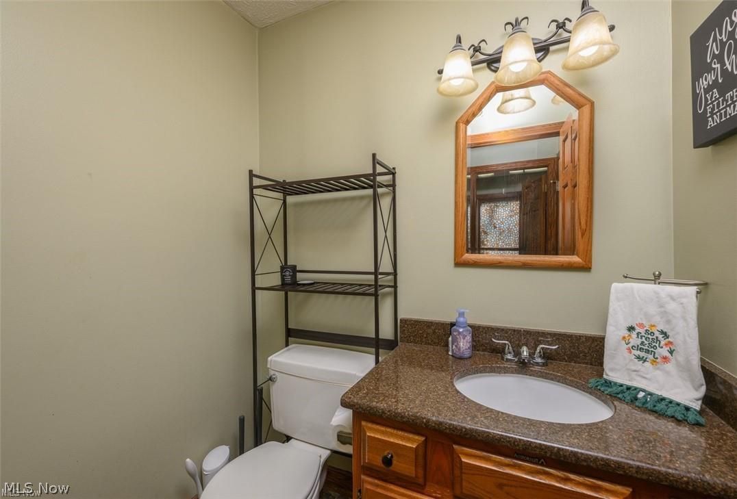 3761 Stratavon Drive NW North Canton OH 44720
