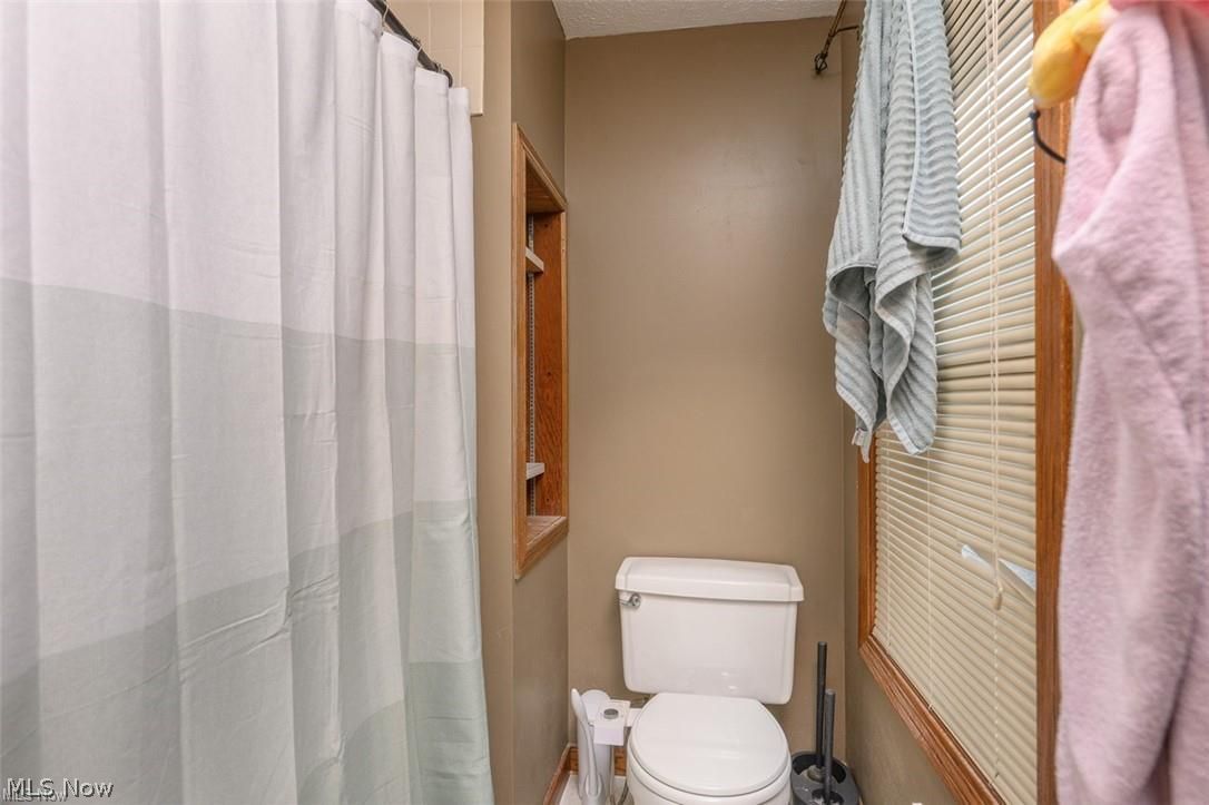 3761 Stratavon Drive NW North Canton OH 44720