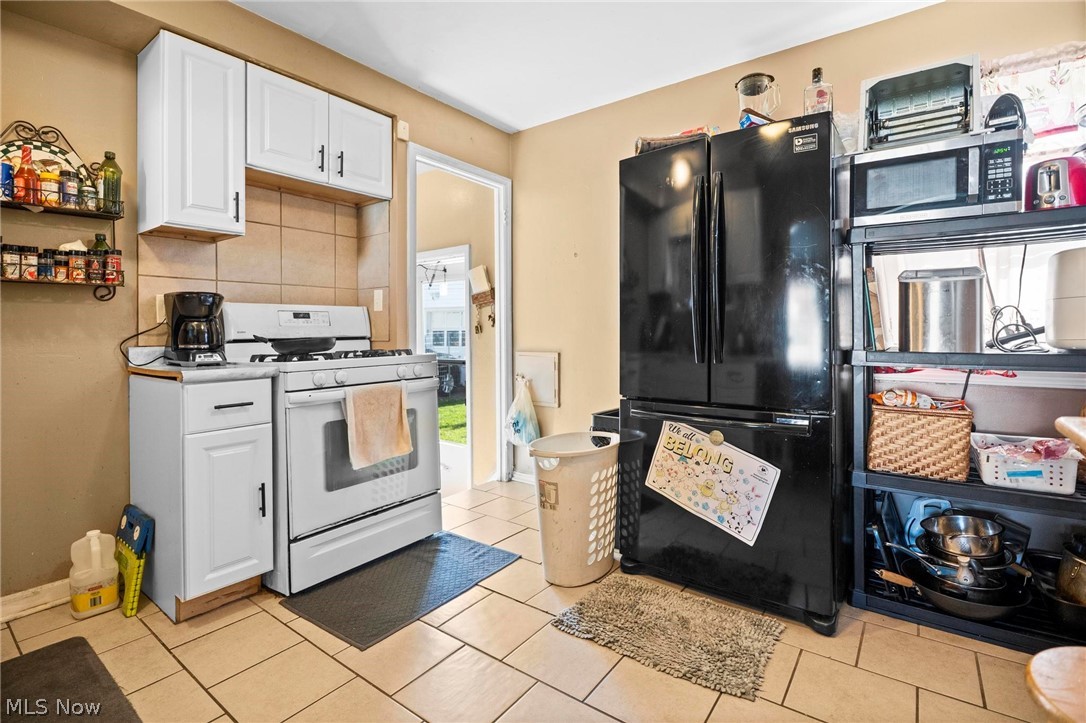 19264 Stockton Avenue Maple Heights OH 44137