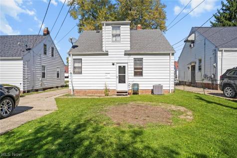 19264 Stockton Avenue Maple Heights OH 44137