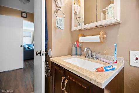 19264 Stockton Avenue Maple Heights OH 44137