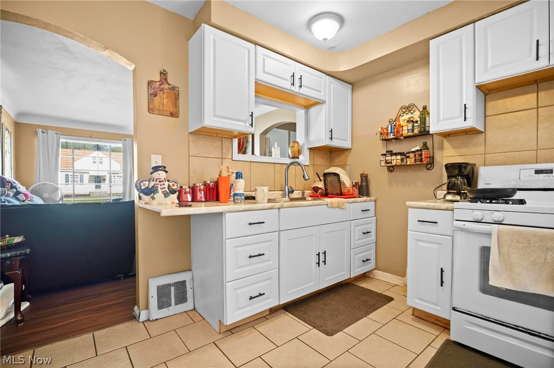 19264 Stockton Avenue Maple Heights OH 44137