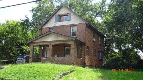 1194 Laird Akron OH 44320