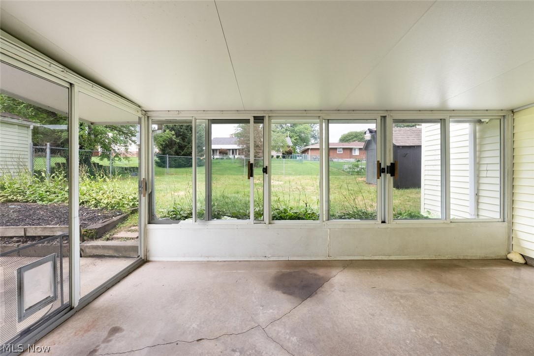 208 S Roanoke Avenue Youngstown OH 44515