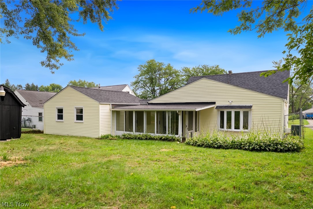 208 S Roanoke Avenue Youngstown OH 44515
