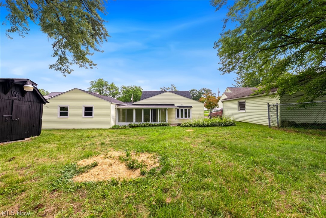 208 S Roanoke Avenue Youngstown OH 44515