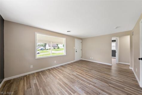 208 S Roanoke Avenue Youngstown OH 44515
