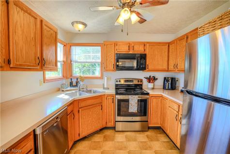 9142 Lisbon Street E East Canton OH 44730