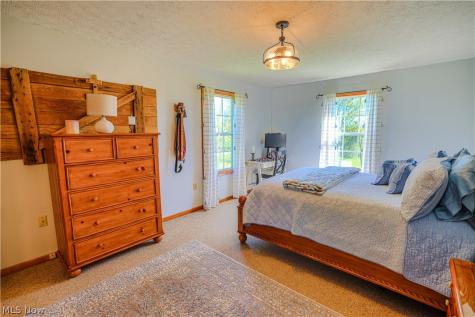 9142 Lisbon Street E East Canton OH 44730