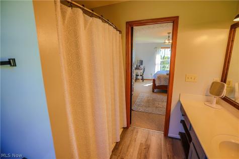 9142 Lisbon Street E East Canton OH 44730