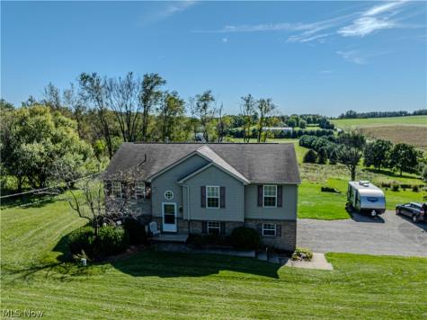 9142 Lisbon Street E East Canton OH 44730