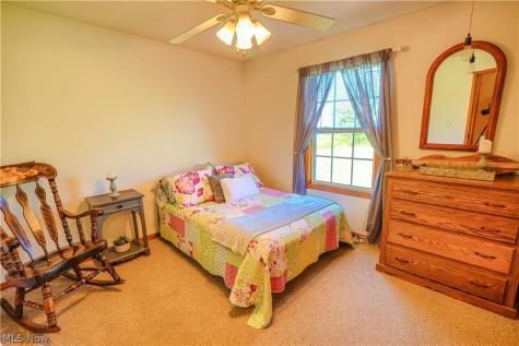 9142 Lisbon Street E East Canton OH 44730