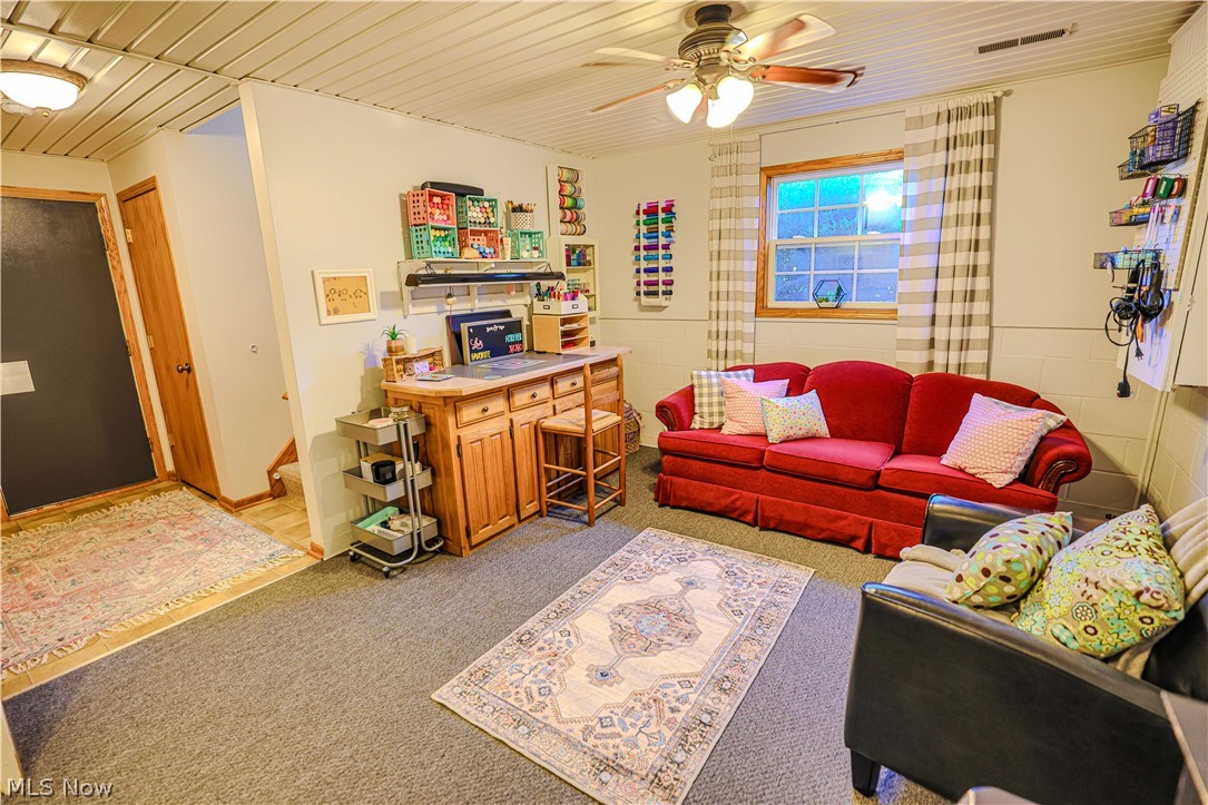 9142 Lisbon Street E East Canton OH 44730