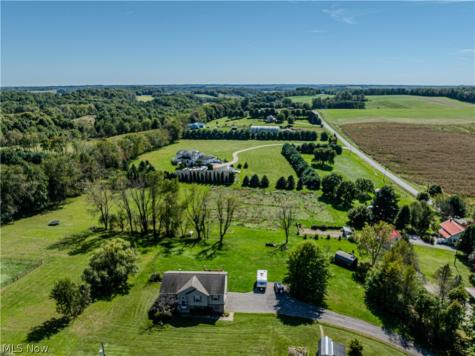 9142 Lisbon Street E East Canton OH 44730