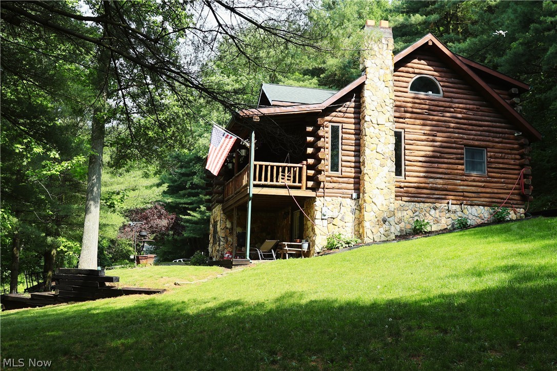 5906 Schilling Hill Road NW New Philadelphia OH 44663