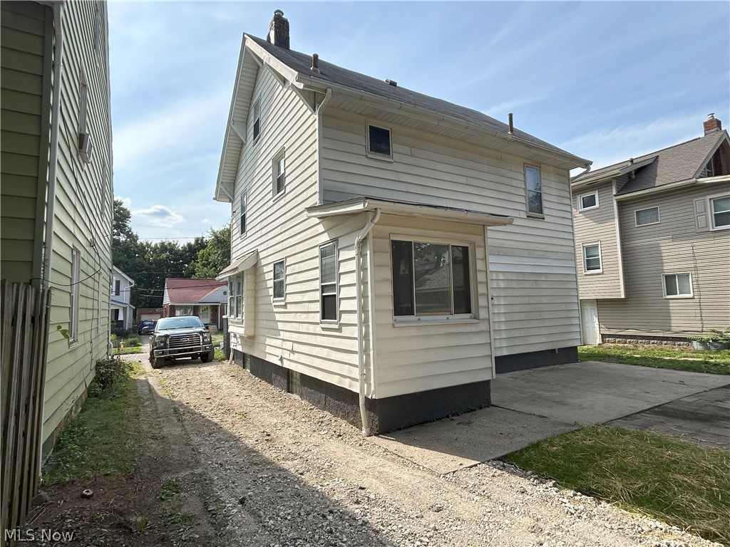 495 Delmar Avenue Akron OH 44310