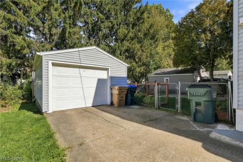 113 Adams Avenue Cuyahoga Falls OH 44221