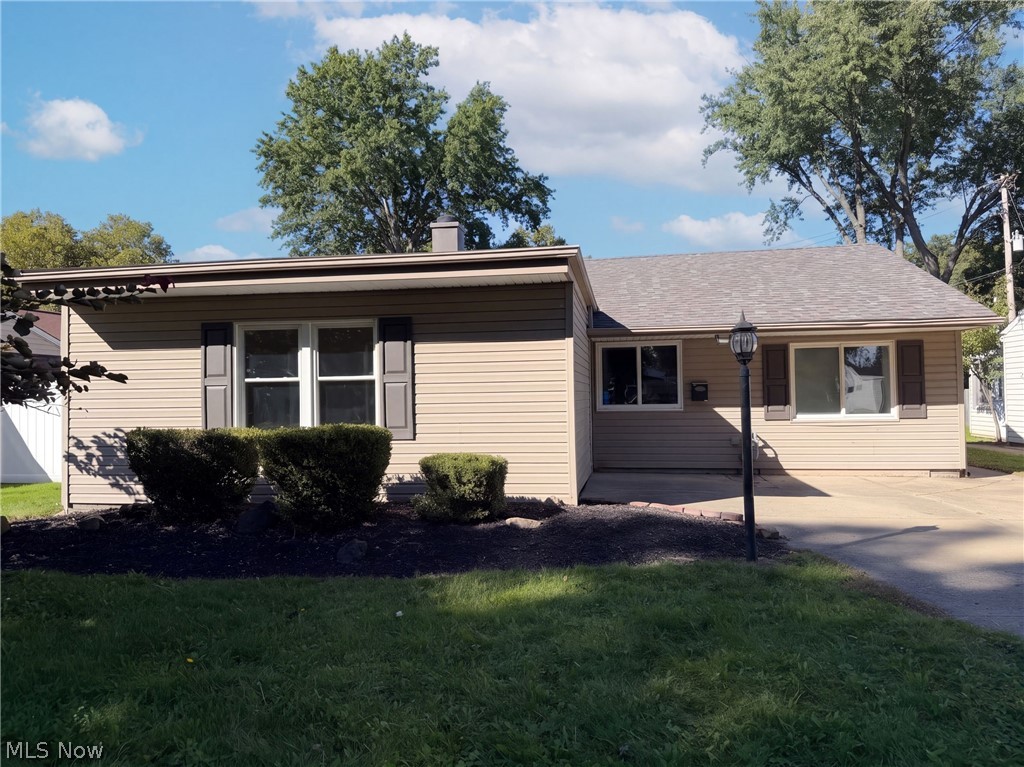 9022 Manorford Drive Cleveland OH 44130