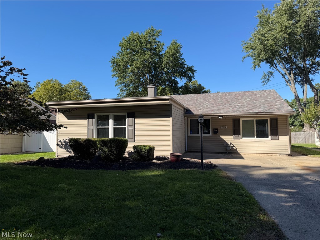 9022 Manorford Drive Cleveland OH 44130