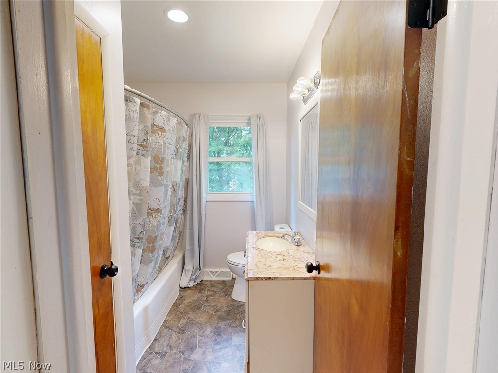 6490 Willow Way Andover OH 44003
