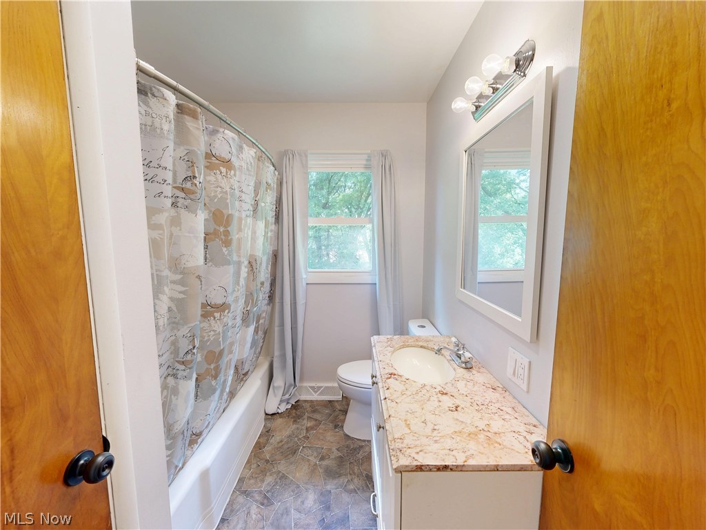 6490 Willow Way Andover OH 44003