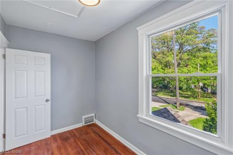 4012 Bluestone Road Cleveland OH 44121