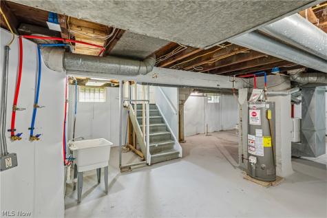 4012 Bluestone Road Cleveland OH 44121