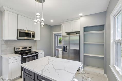 4012 Bluestone Road Cleveland OH 44121