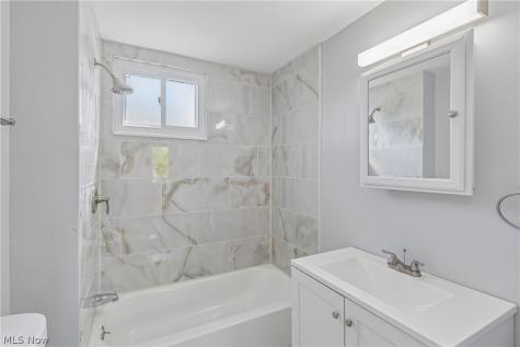 4012 Bluestone Road Cleveland OH 44121