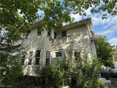 2620 S Taylor Road Cleveland Heights OH 44118