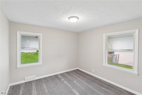 11605 Harold Drive Cleveland OH 44130