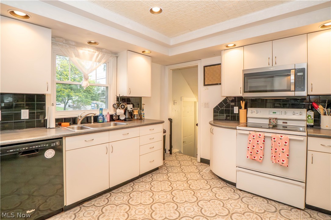 160 Everhard Road SW North Canton OH 44709