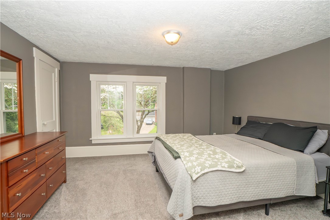 160 Everhard Road SW North Canton OH 44709