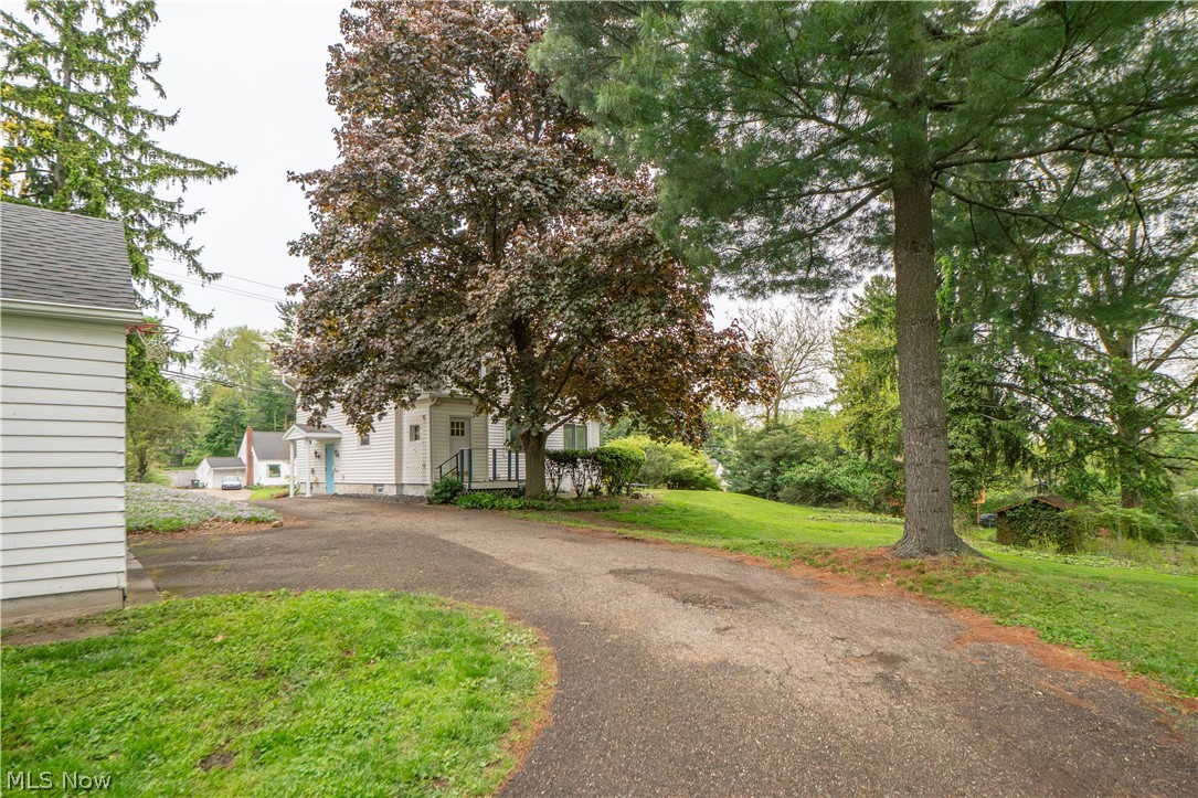 160 Everhard Road SW North Canton OH 44709