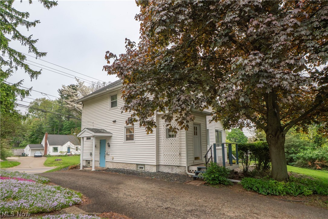 160 Everhard Road SW North Canton OH 44709