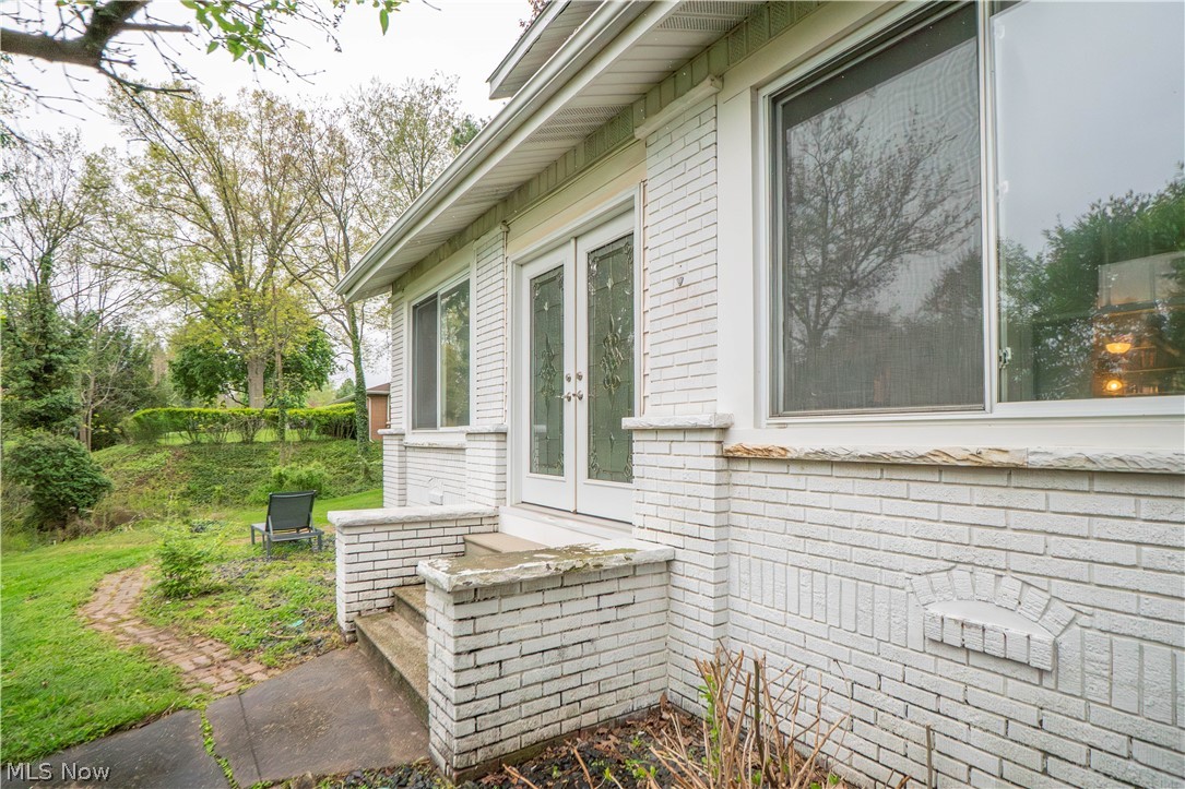 160 Everhard Road SW North Canton OH 44709