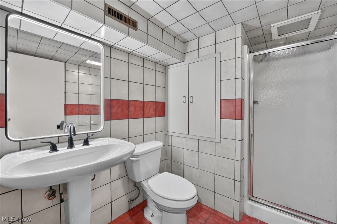 28080 Bassett Road Westlake OH 44145