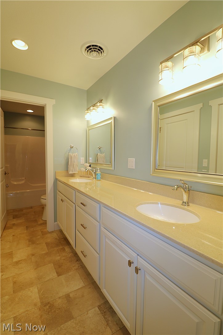 6 Lake View Court Norwalk OH 44857