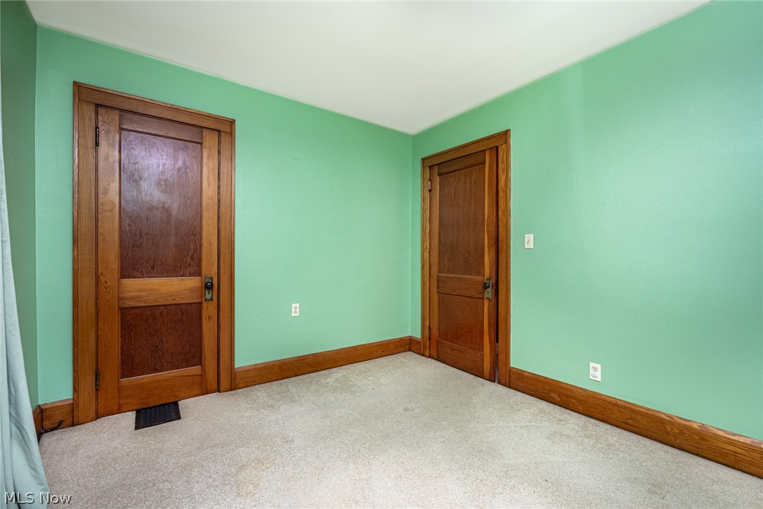 1518 Prospect Street Coshocton OH 43812