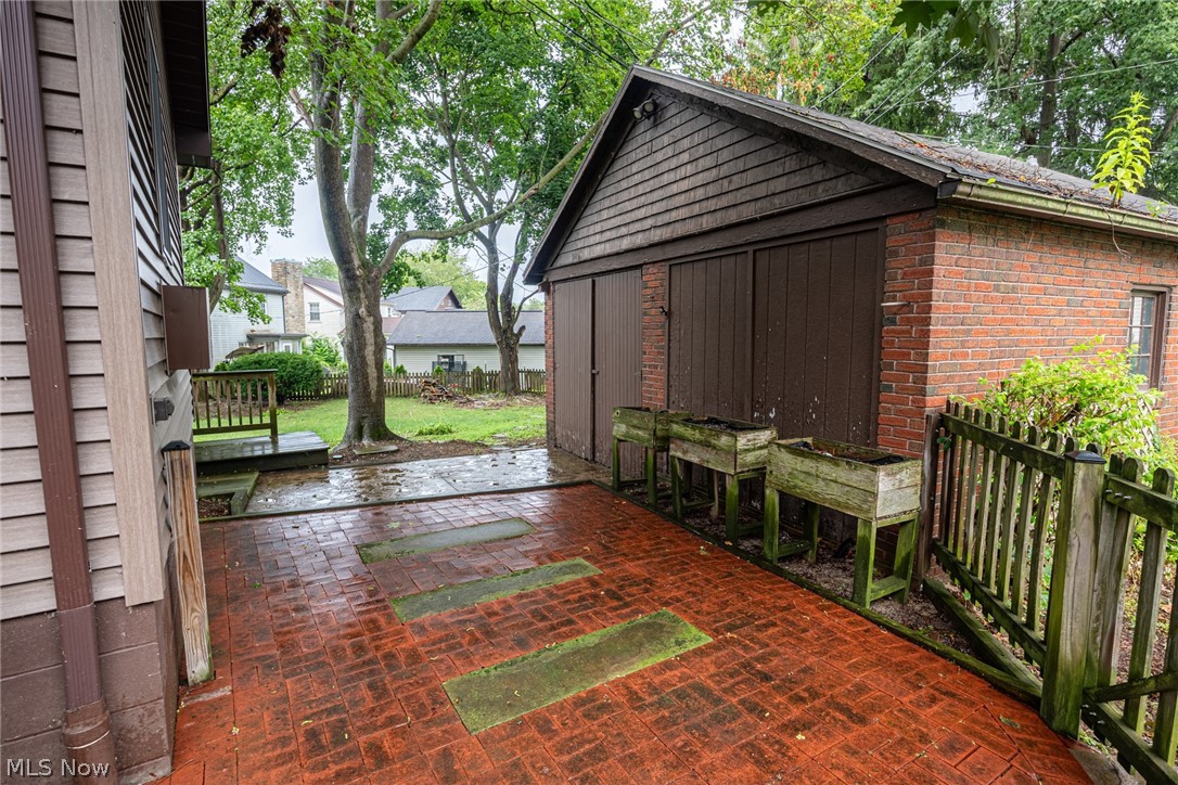 1518 Prospect Street Coshocton OH 43812
